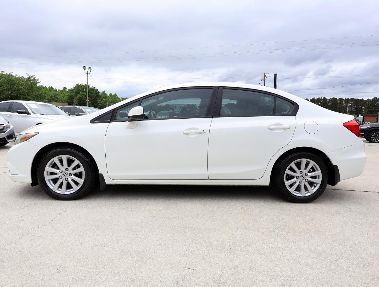 Honda Civic EX-L Sedan 5-Speed AT 2012