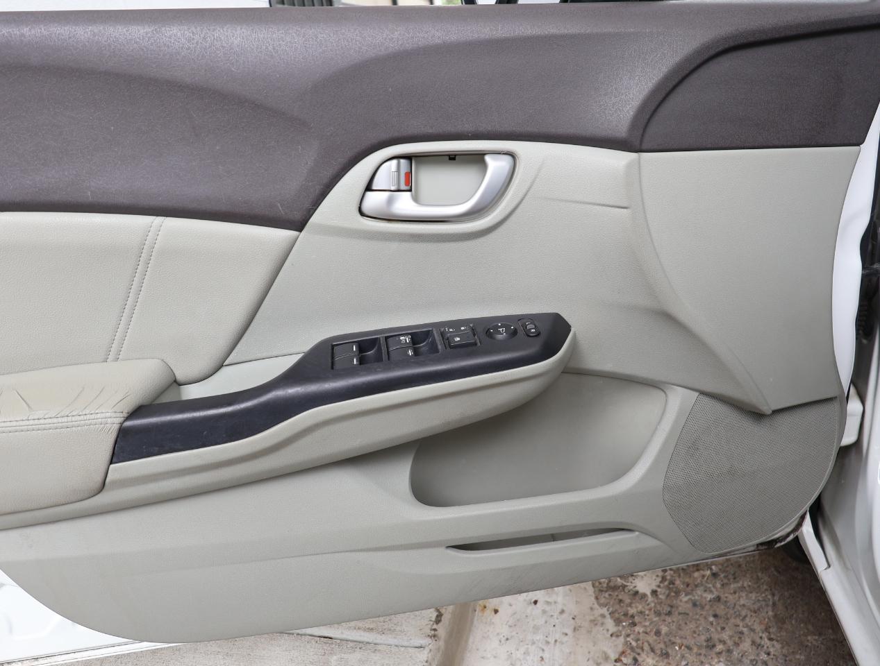 Honda Civic EX-L Sedan 5-Speed AT 2012