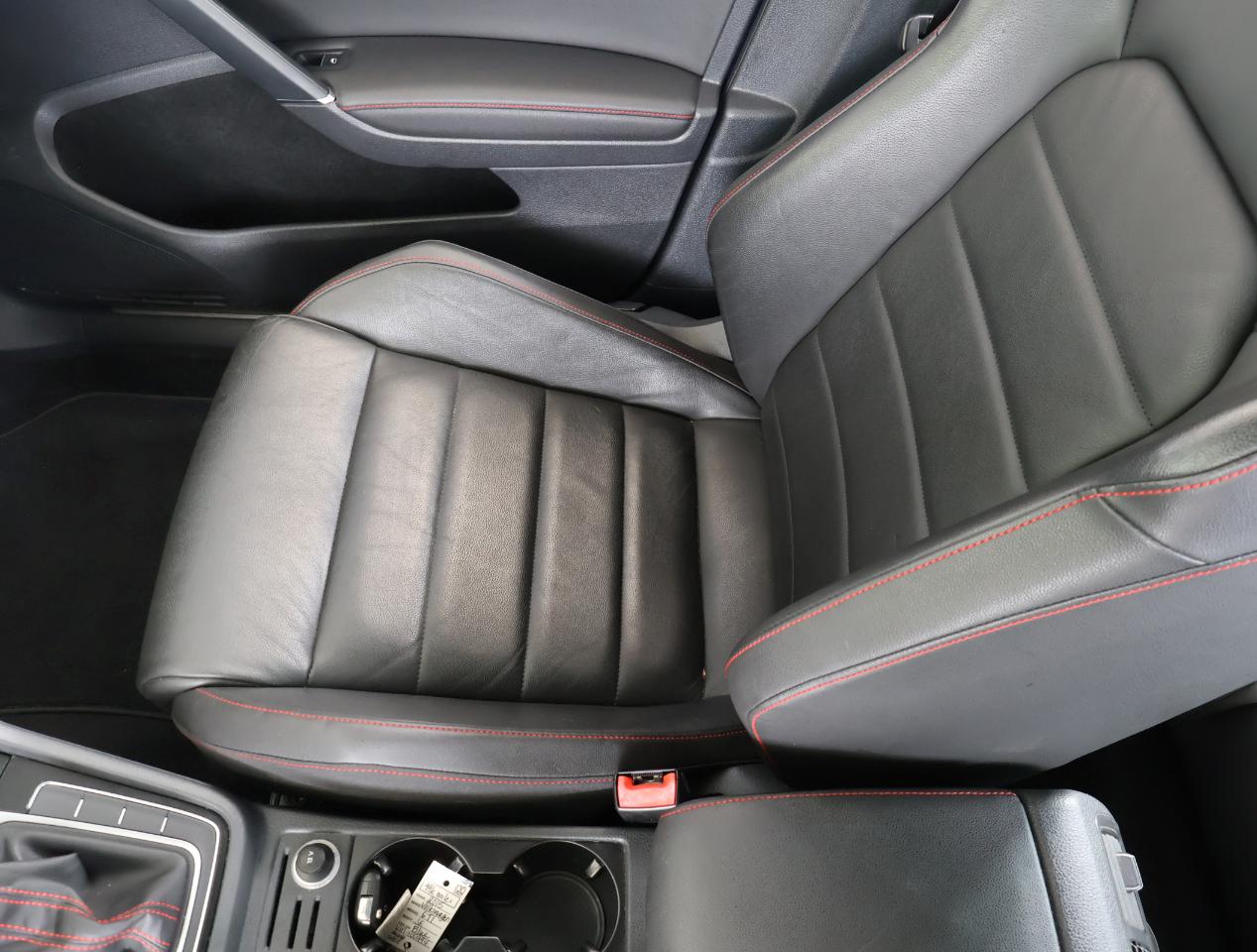 Volkswagen GTI  2015