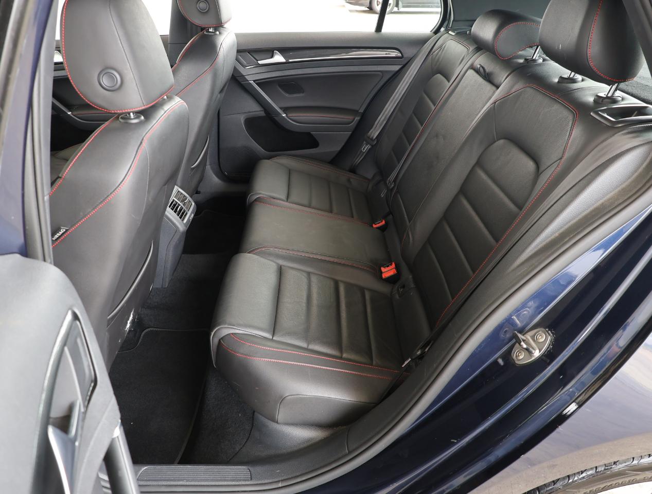 Volkswagen GTI  2015
