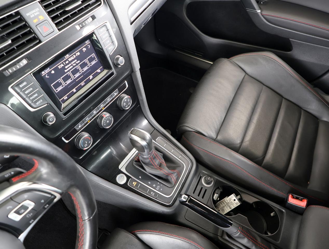 Volkswagen GTI  2015