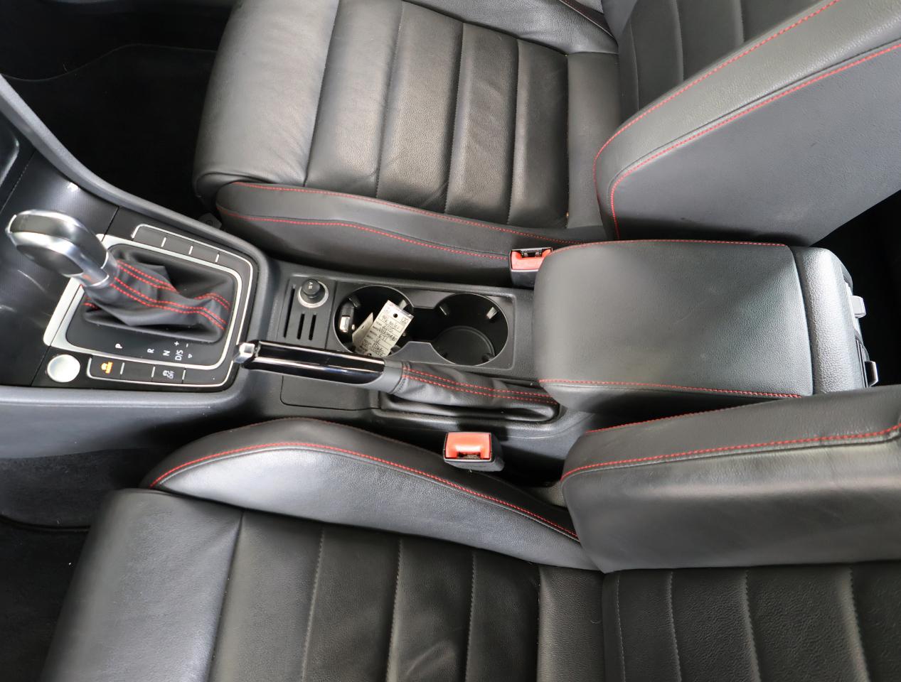 Volkswagen GTI  2015