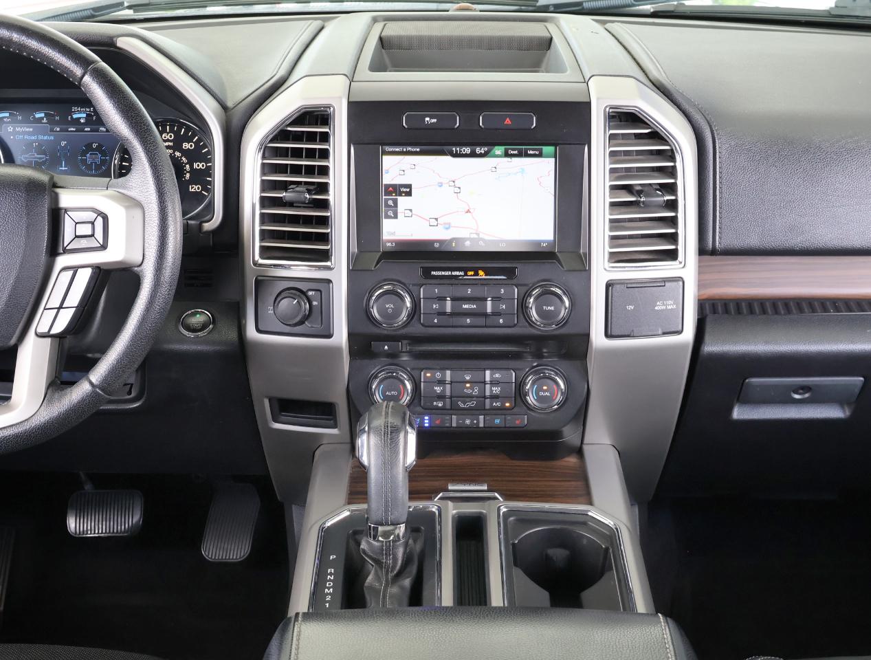Ford F-150 Lariat SuperCrew 2WD 2015