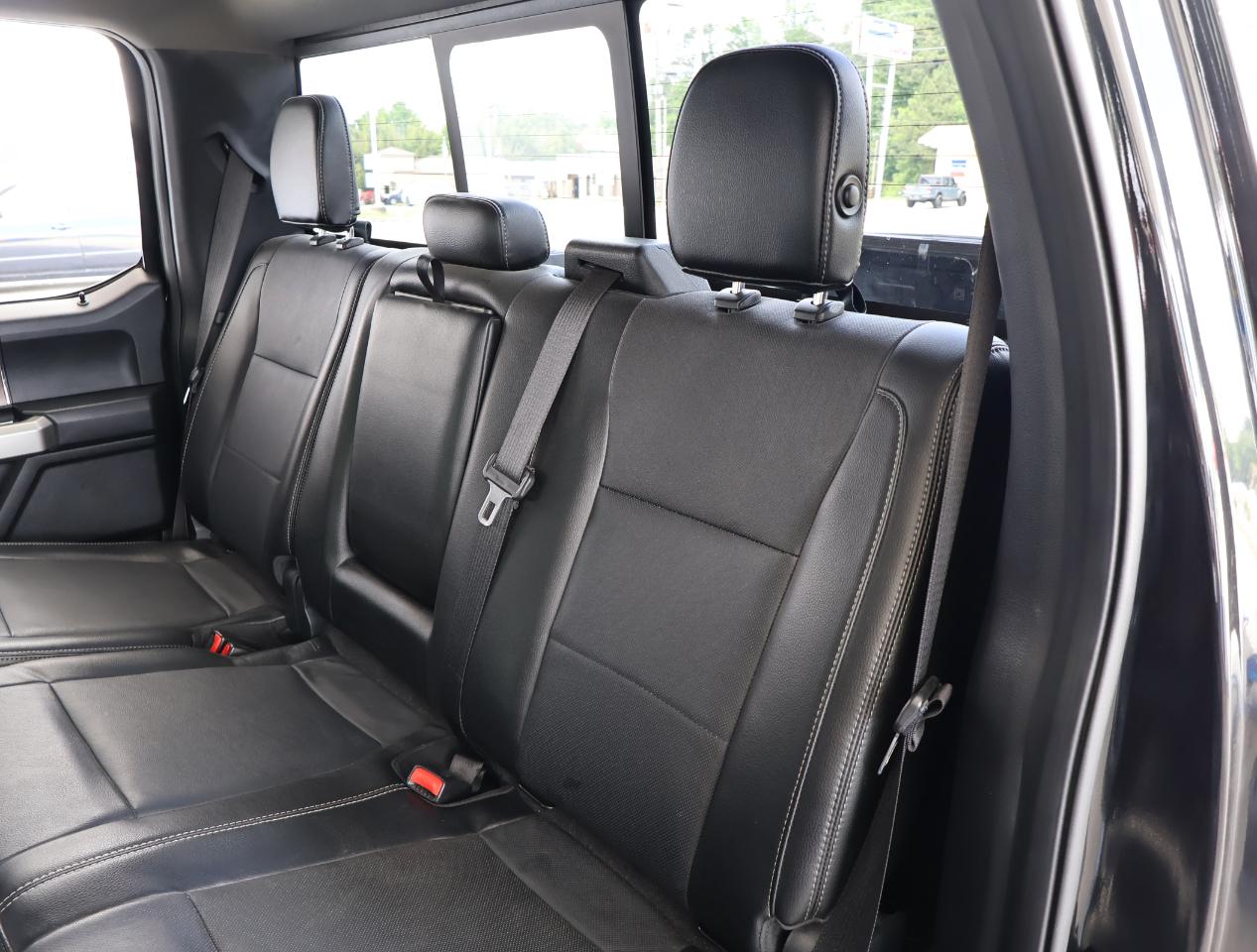 Ford F-150 Lariat SuperCrew 2WD 2015
