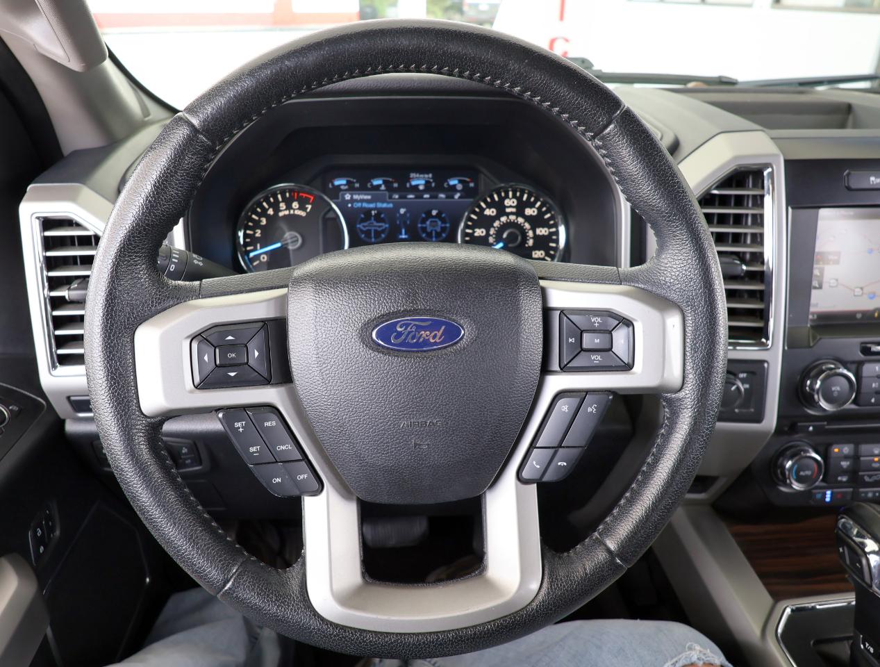 Ford F-150 Lariat SuperCrew 2WD 2015