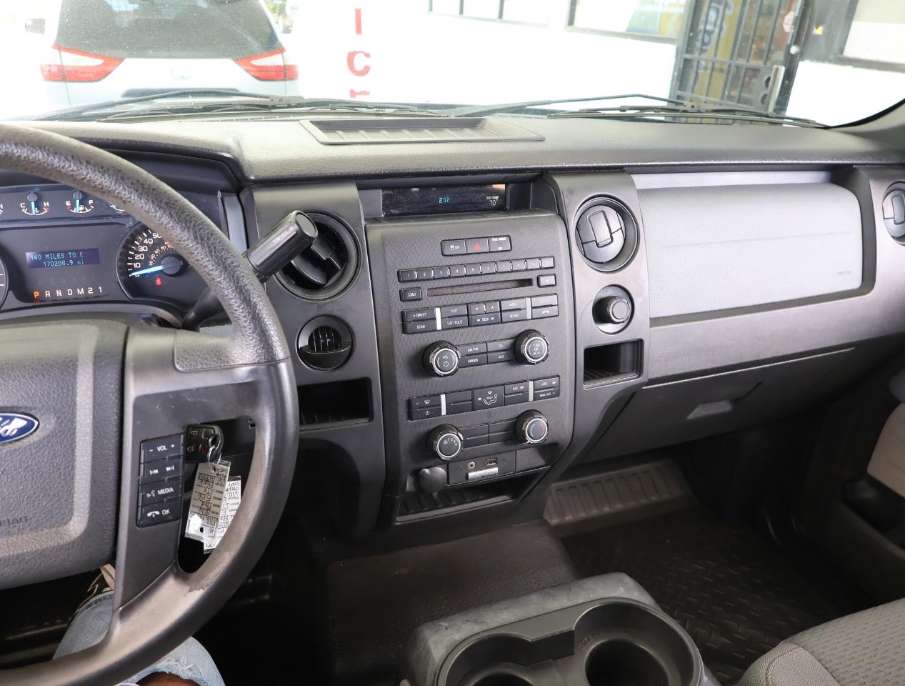 Ford F-150 STX SuperCrew 2WD 2014