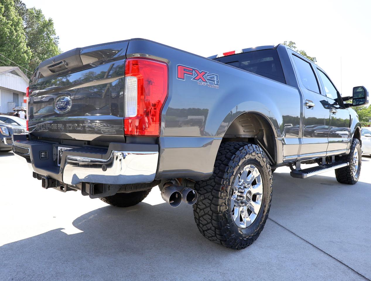 Ford F-250 SD Lariat Crew Cab 4WD 2017
