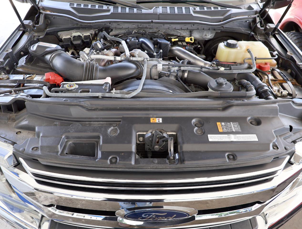 Ford F-250 SD Lariat Crew Cab 4WD 2017