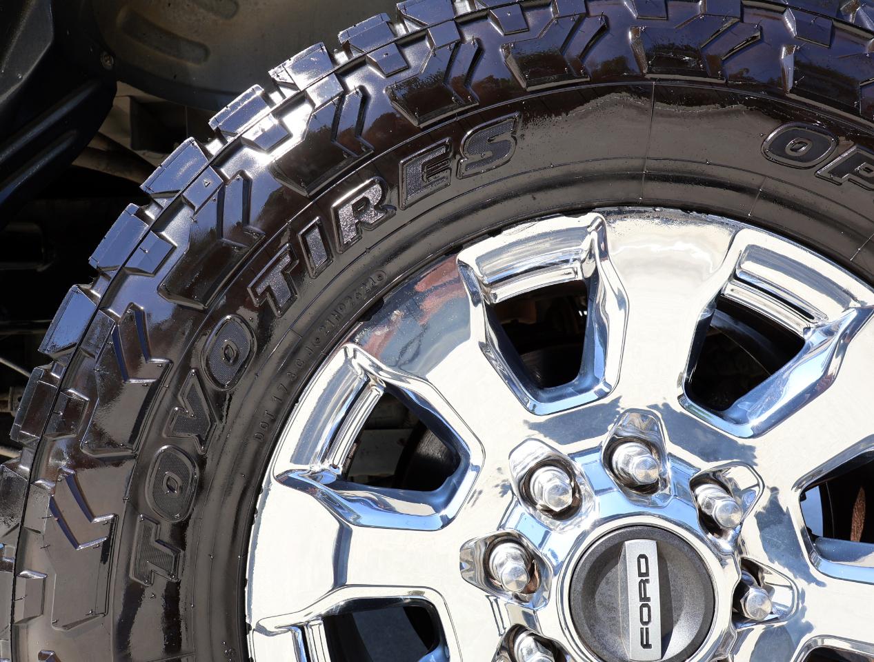 Ford F-250 SD Lariat Crew Cab 4WD 2017