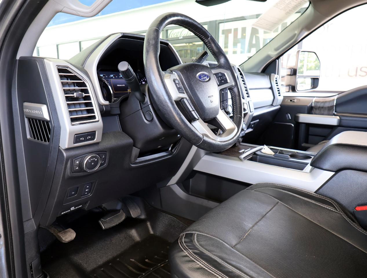 Ford F-250 SD Lariat Crew Cab 4WD 2017