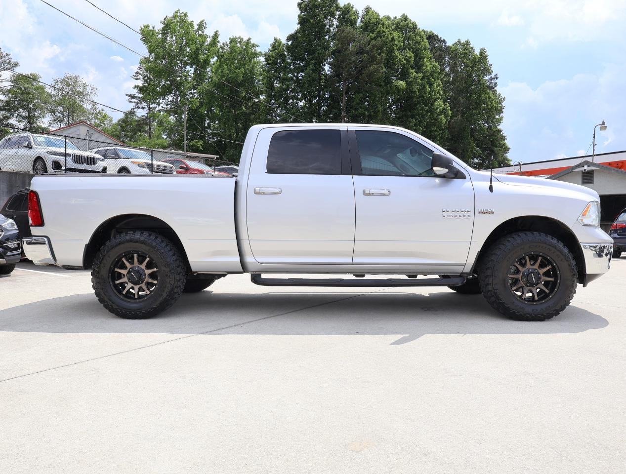 RAM 1500 Big Horn Crew Cab 4WD 2015