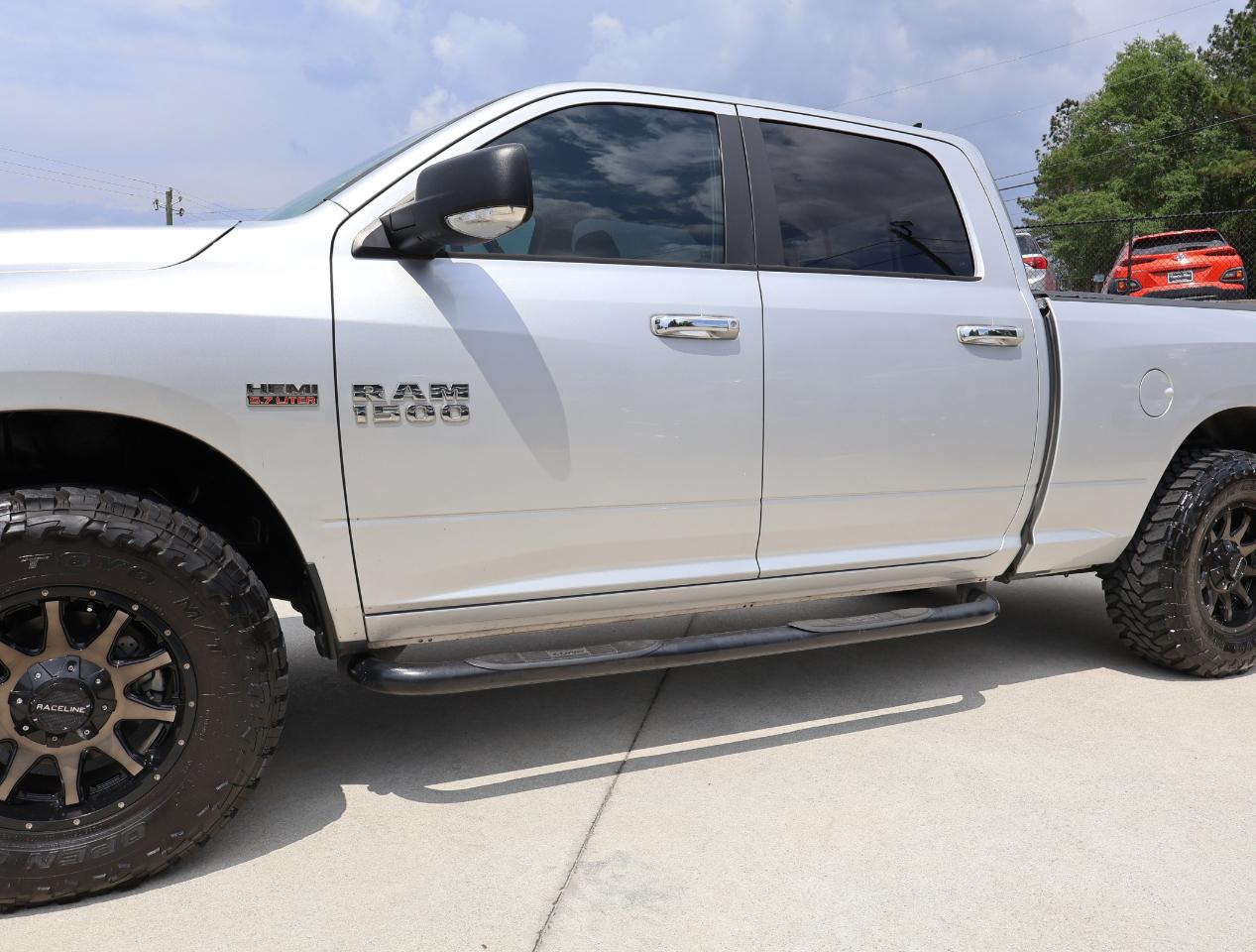 RAM 1500 Big Horn Crew Cab 4WD 2015