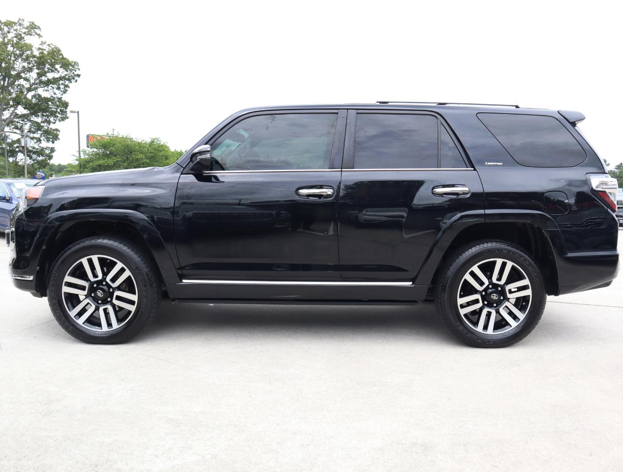 Toyota 4Runner Limited 4WD V6 2016