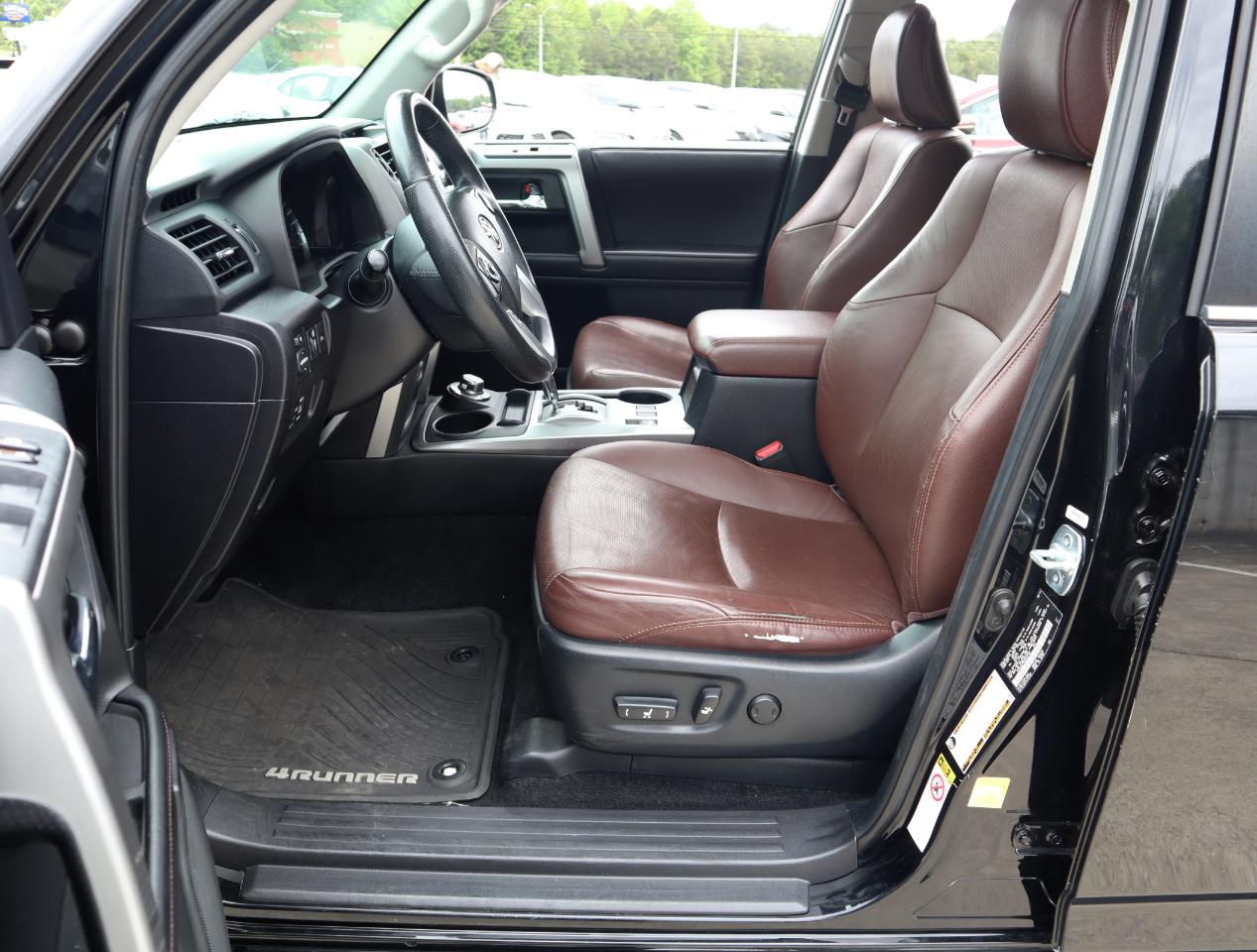 Toyota 4Runner Limited 4WD V6 2016