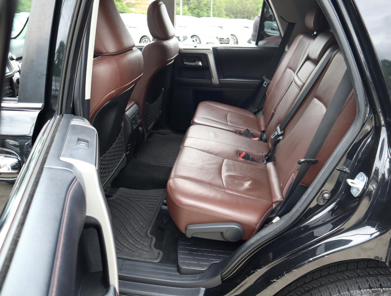 Toyota 4Runner Limited 4WD V6 2016