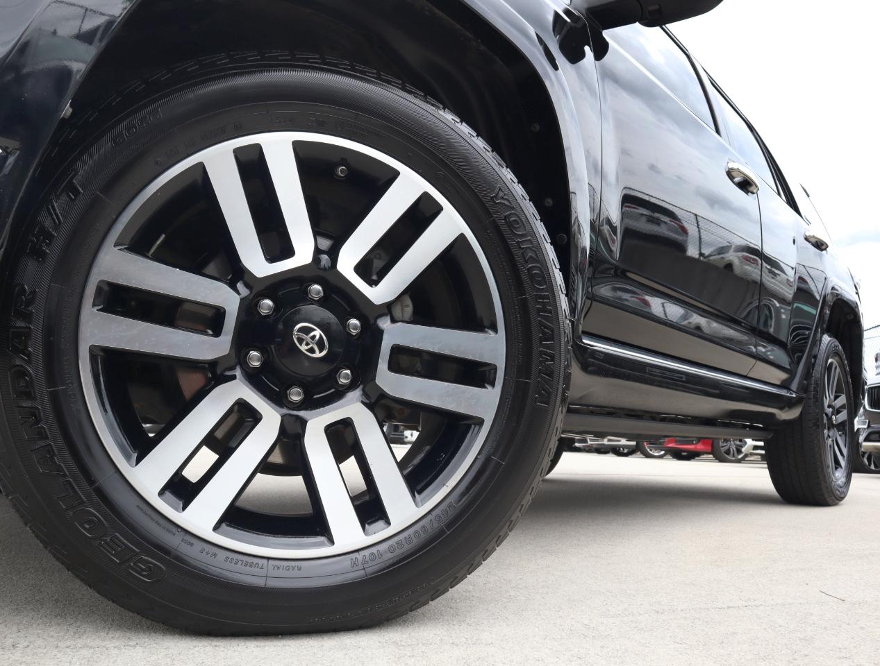 Toyota 4Runner Limited 4WD V6 2016