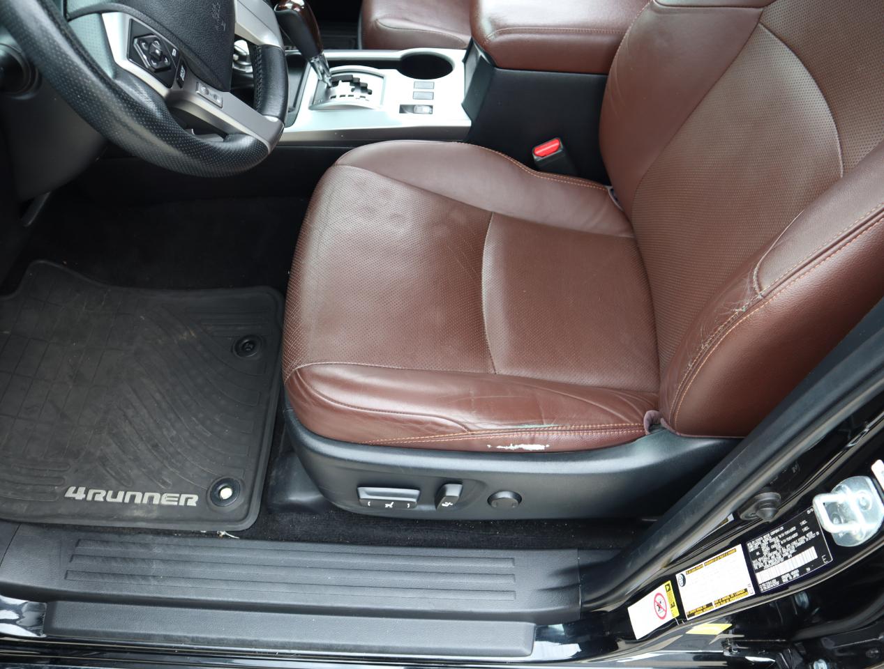 Toyota 4Runner Limited 4WD V6 2016
