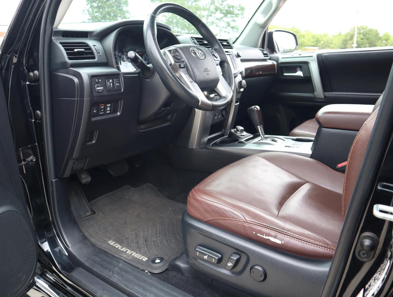 Toyota 4Runner Limited 4WD V6 2016