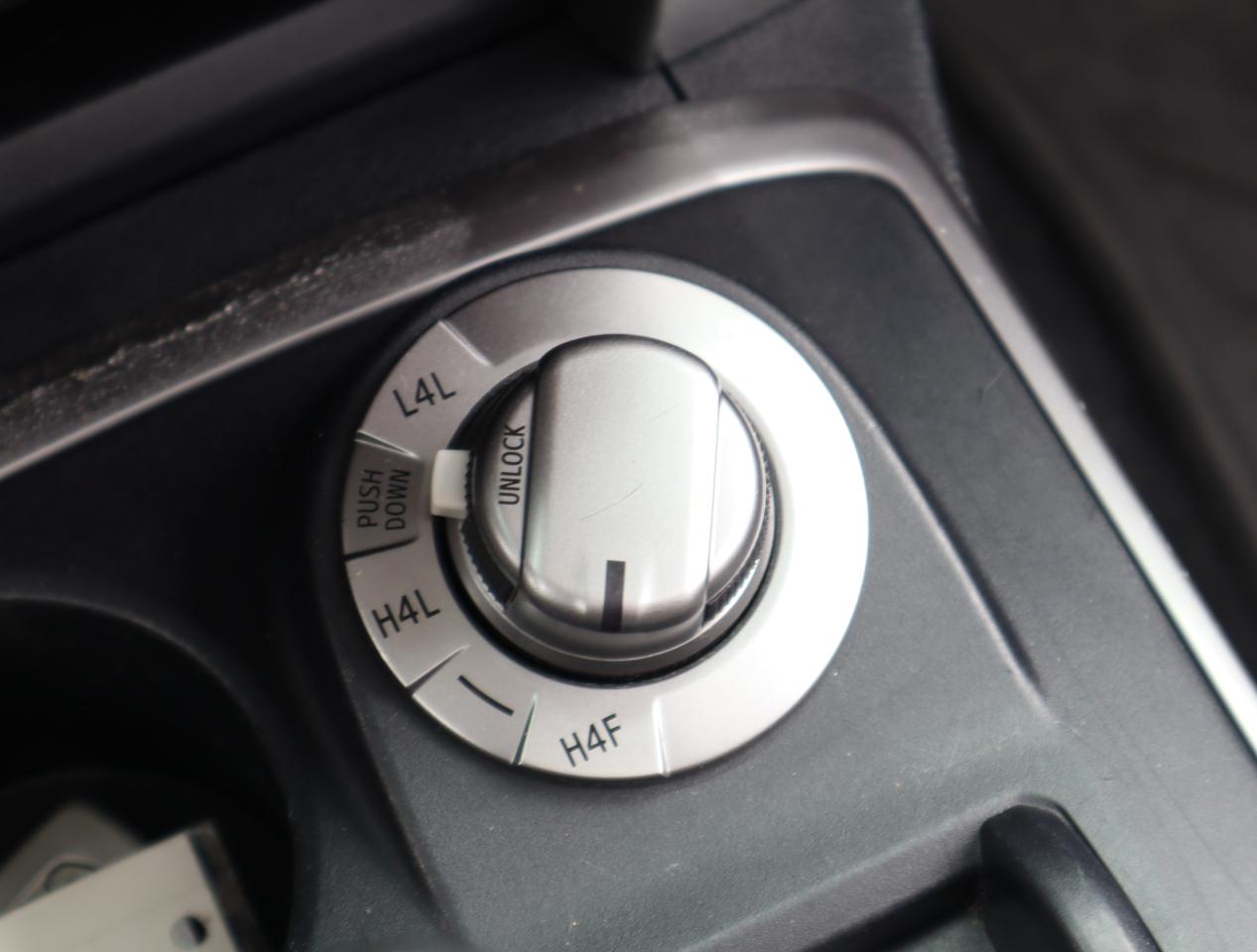 Toyota 4Runner Limited 4WD V6 2016