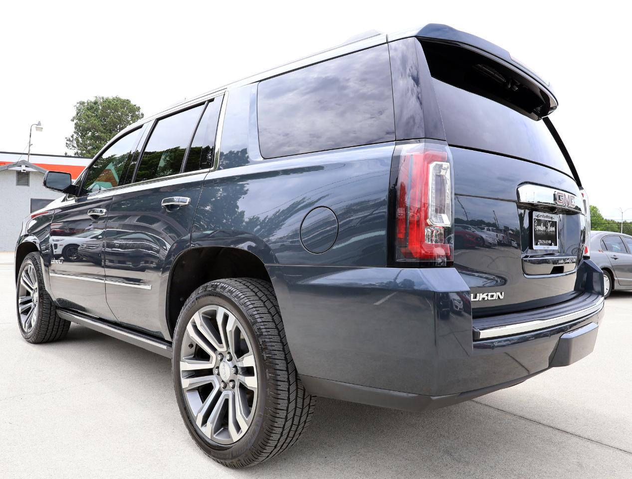 GMC Yukon Denali 2019