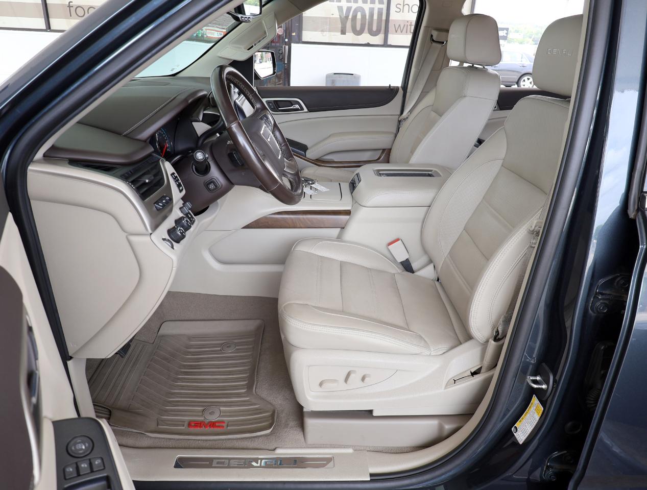 GMC Yukon Denali 2019