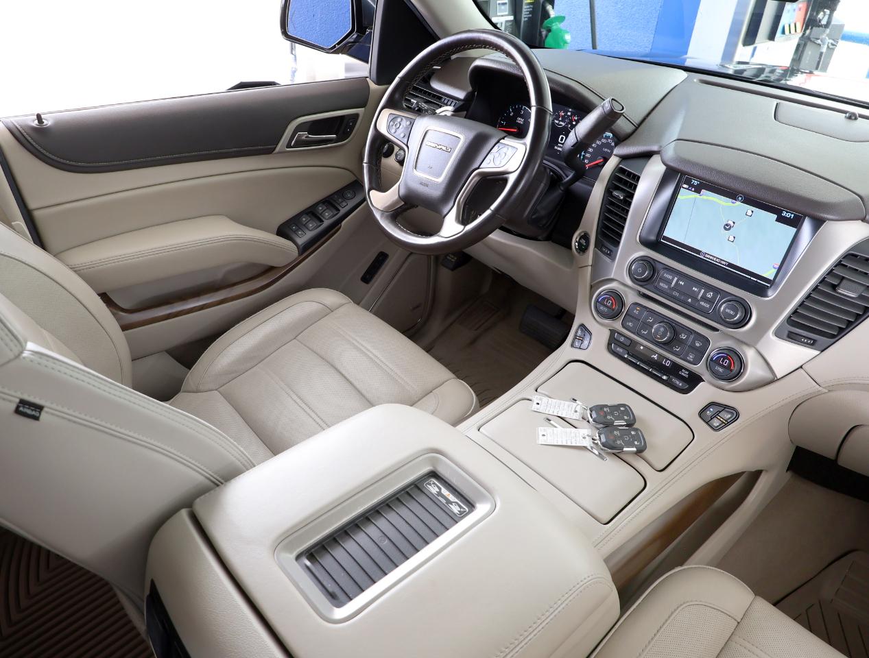 GMC Yukon Denali 2019