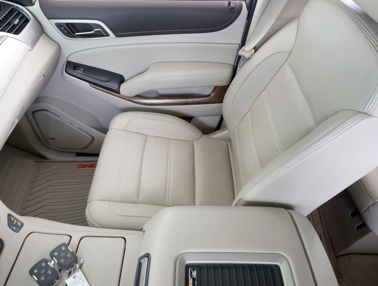 GMC Yukon Denali 2019