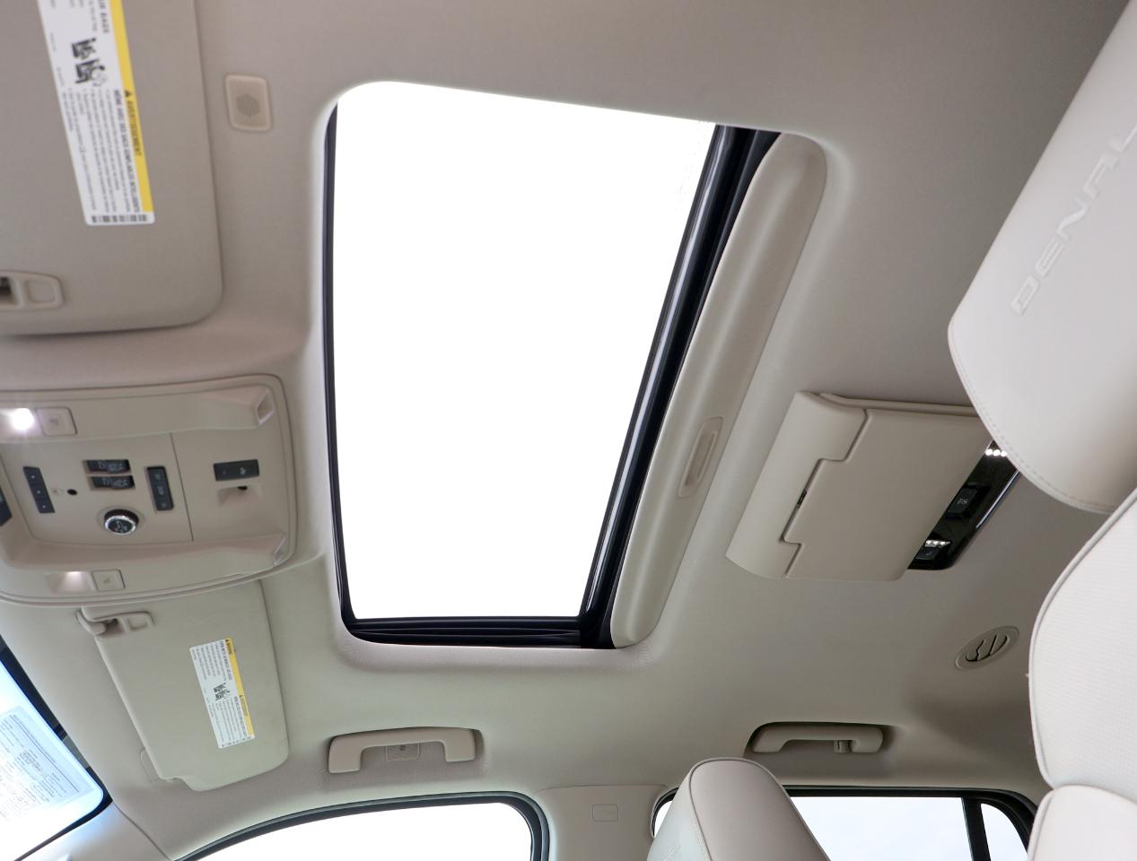 GMC Yukon Denali 2019