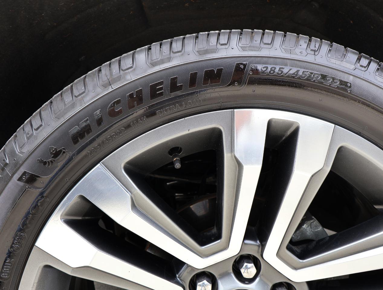 GMC Yukon Denali 2019