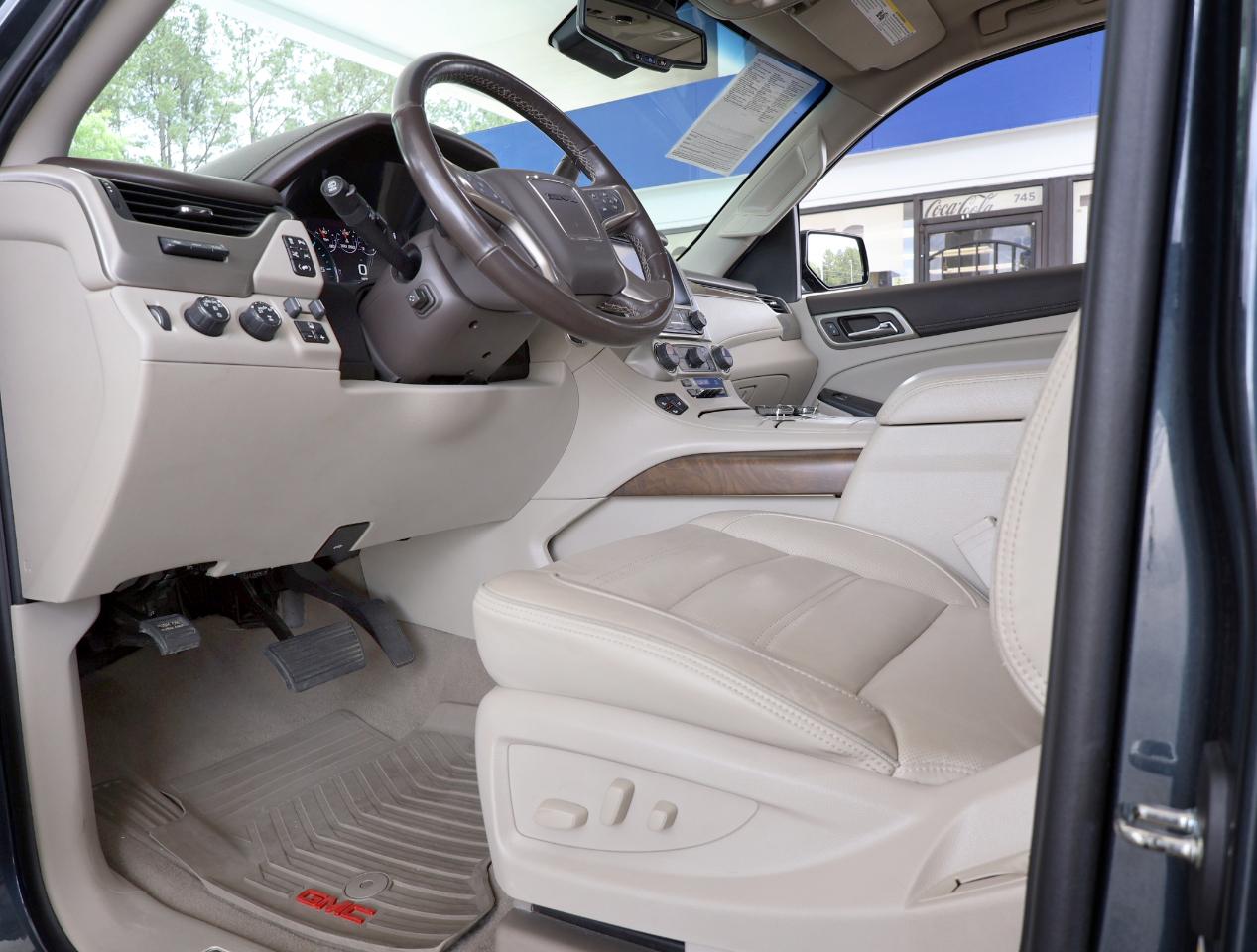 GMC Yukon Denali 2019