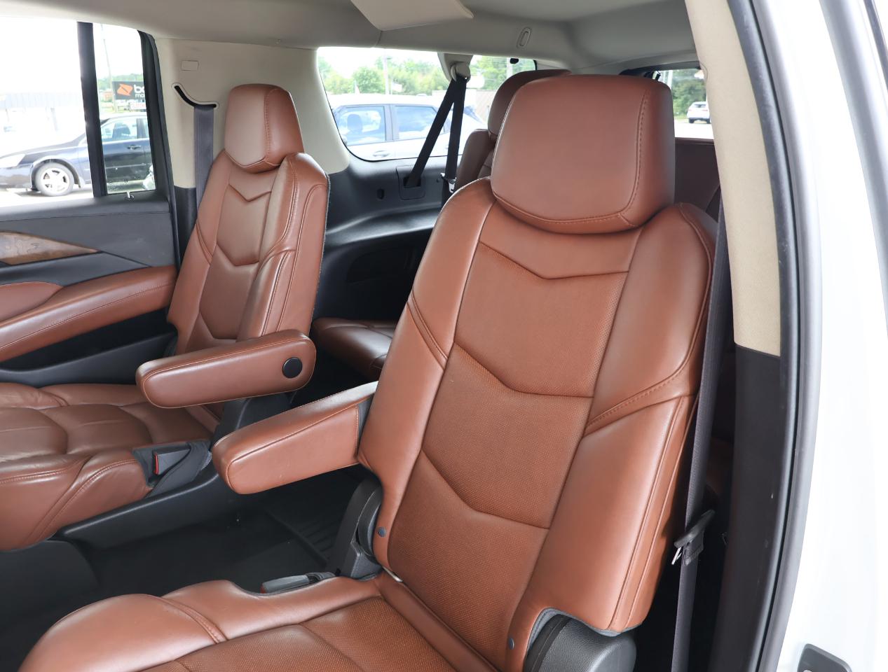 Cadillac Escalade ESV Premium 2016