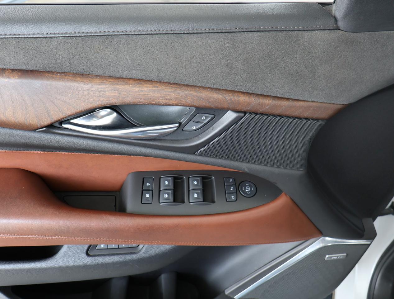 Cadillac Escalade ESV Premium 2016