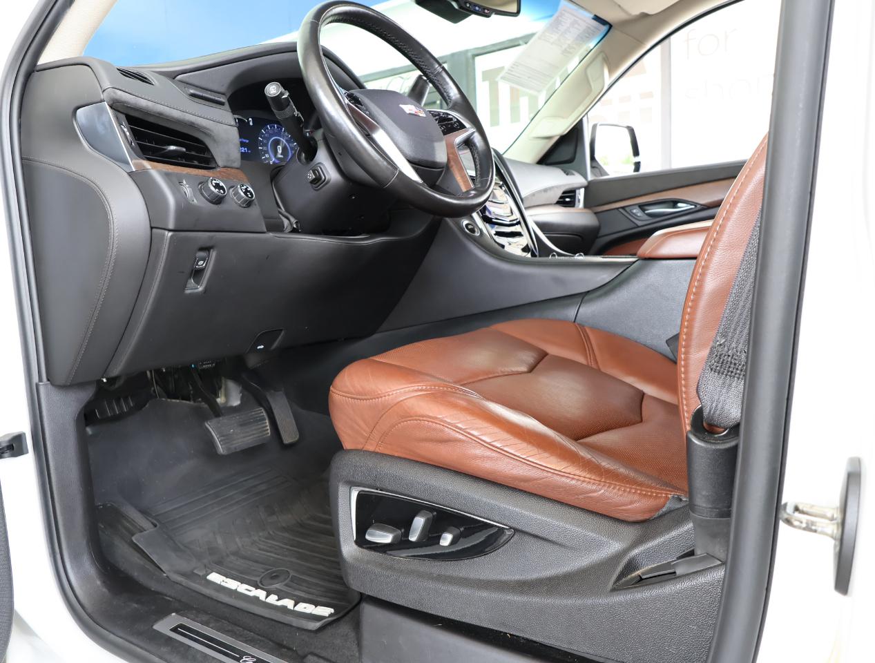 Cadillac Escalade ESV Premium 2016