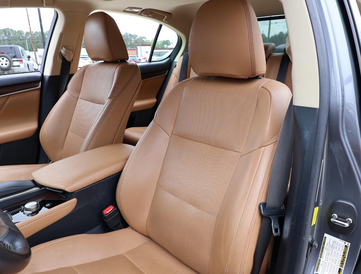 Lexus GS  2013