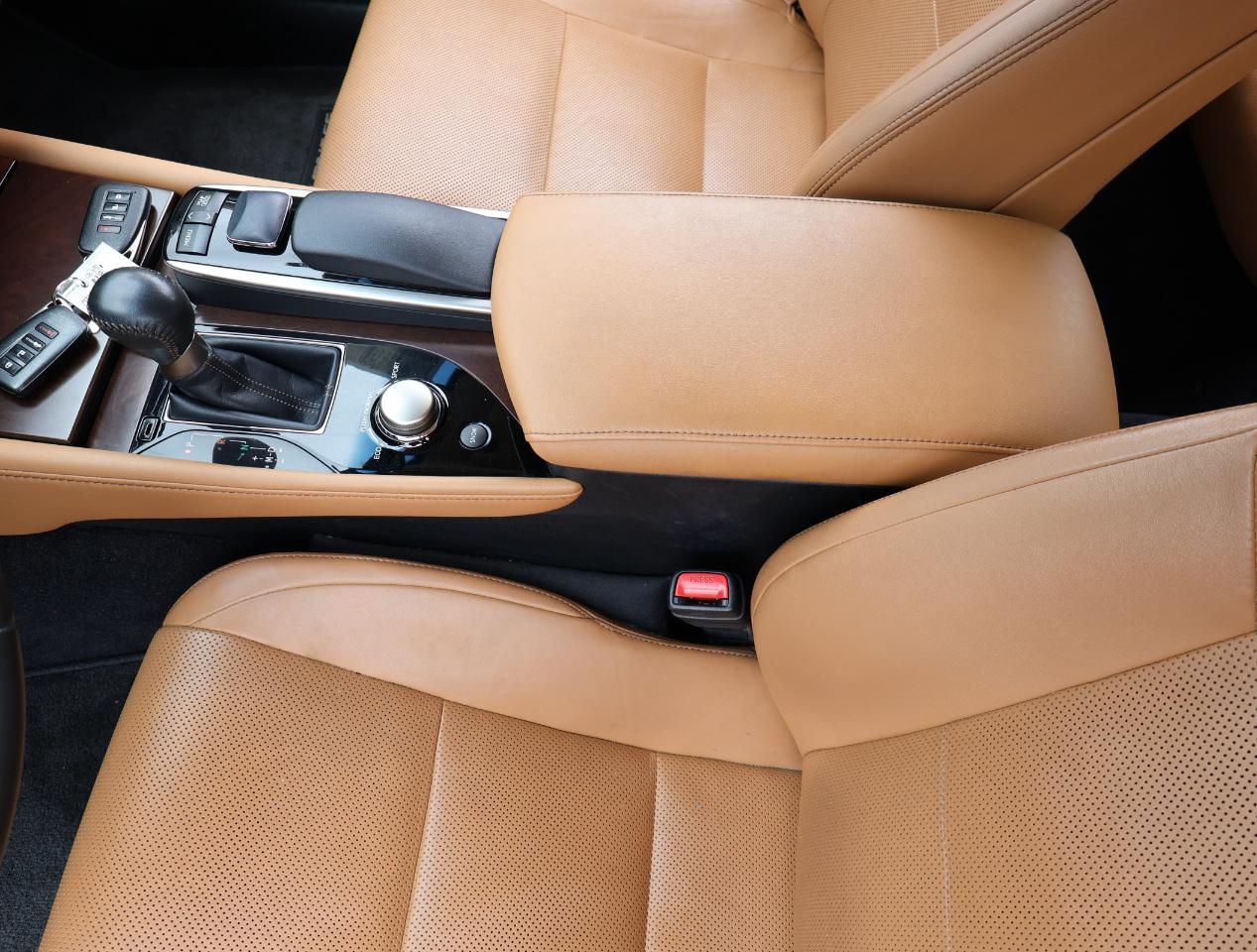 Lexus GS  2013