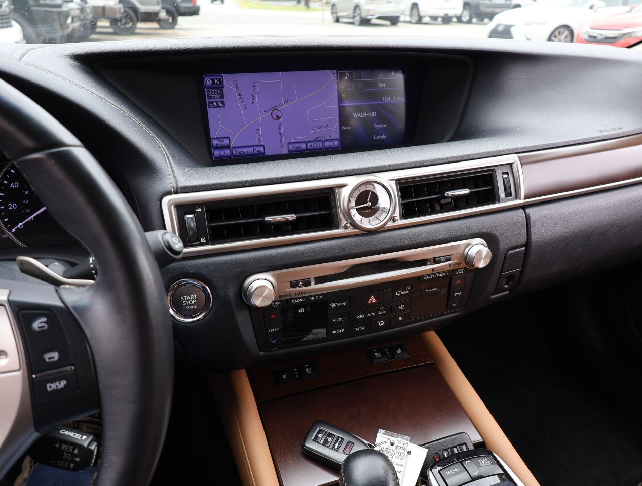 Lexus GS  2013