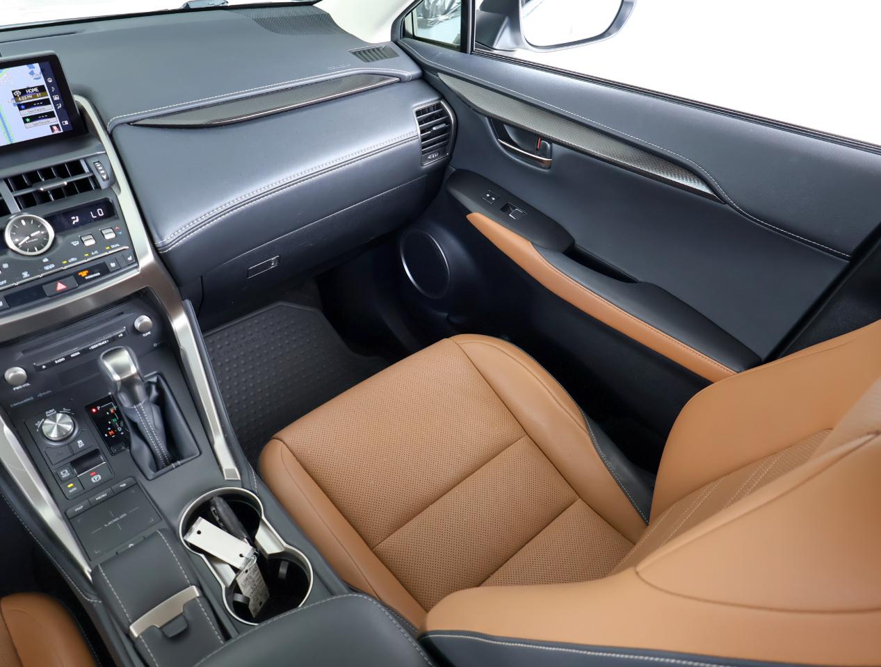 Lexus NX 300 Base 2018