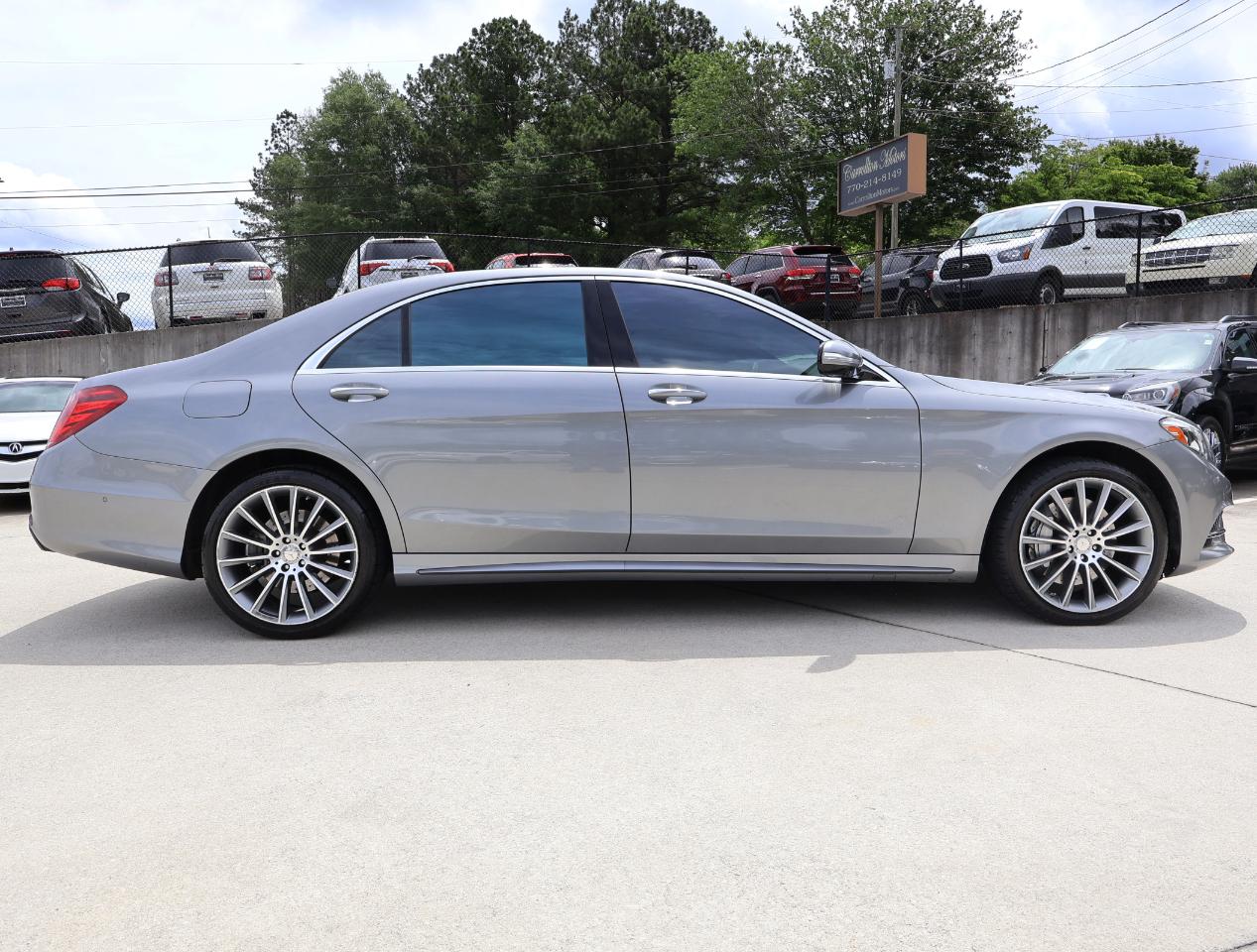 Mercedes-Benz S-Class S550 2015