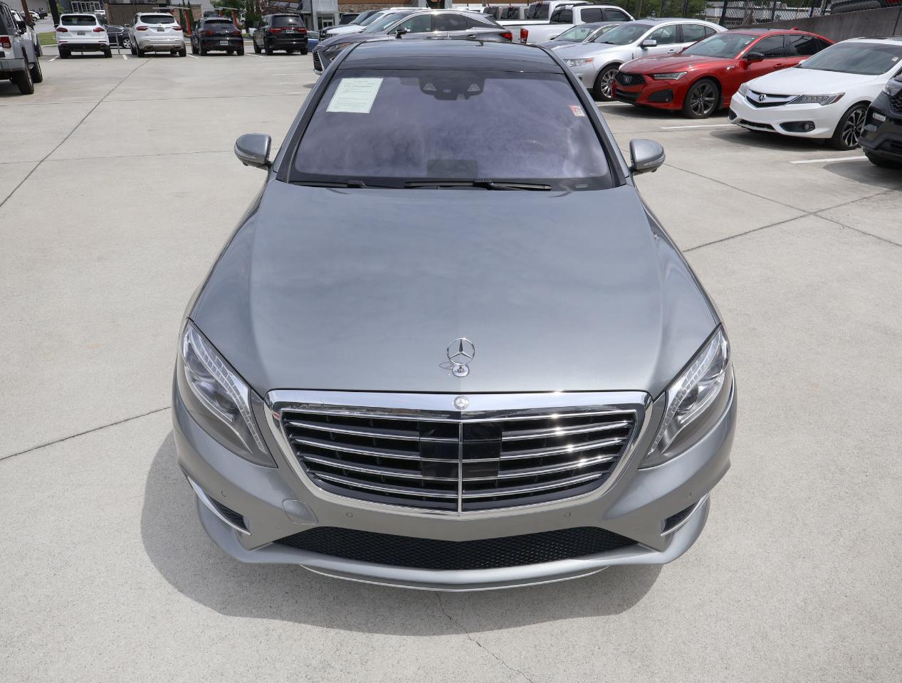 Mercedes-Benz S-Class S550 2015