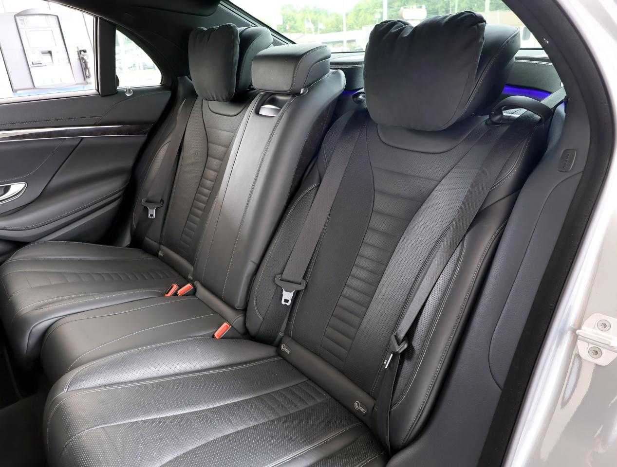 Mercedes-Benz S-Class S550 2015
