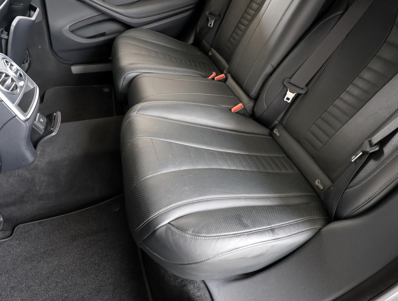 Mercedes-Benz S-Class S550 2015