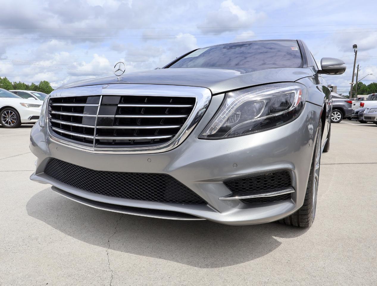 Mercedes-Benz S-Class S550 2015