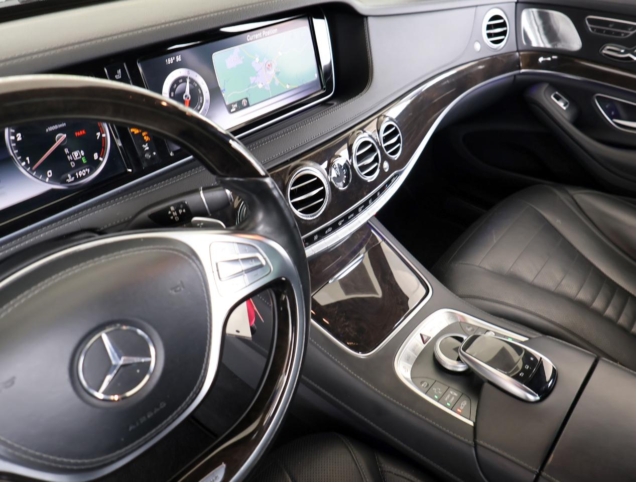 Mercedes-Benz S-Class S550 2015