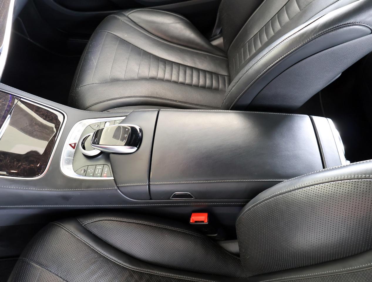 Mercedes-Benz S-Class S550 2015