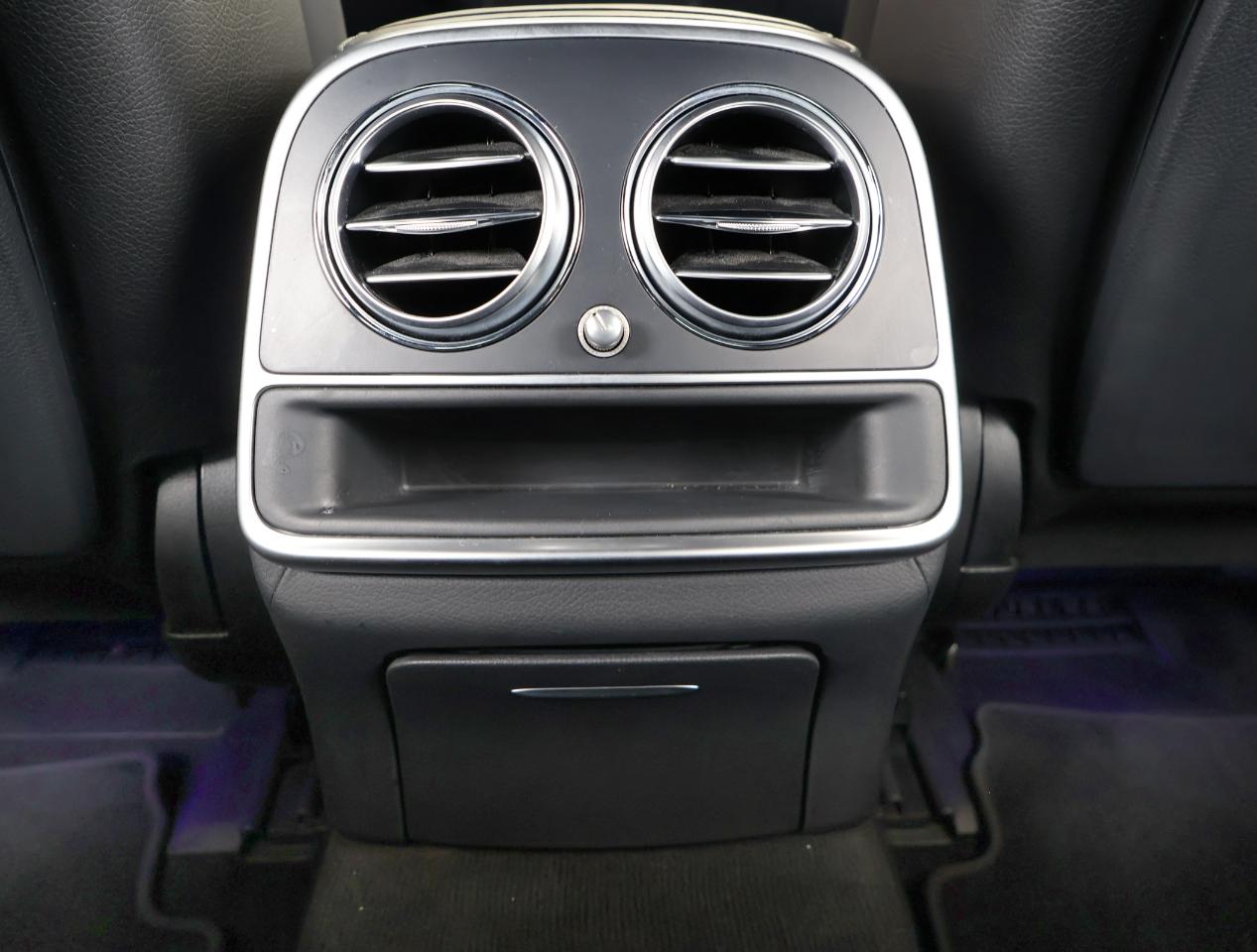 Mercedes-Benz S-Class S550 2015
