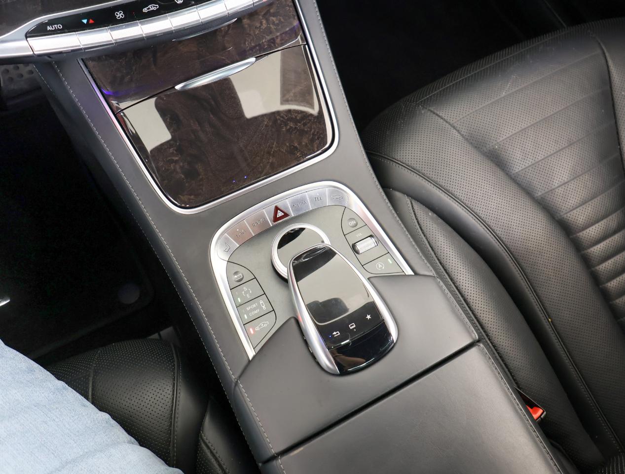 Mercedes-Benz S-Class S550 2015