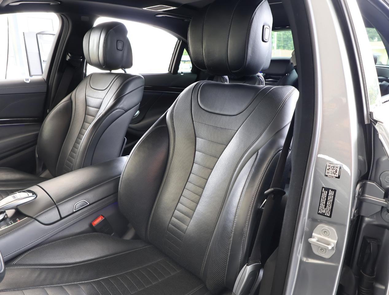 Mercedes-Benz S-Class S550 2015