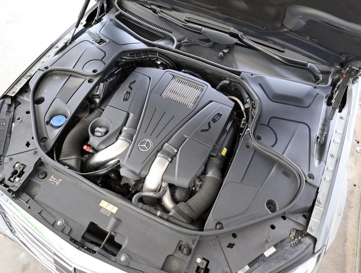 Mercedes-Benz S-Class S550 2015
