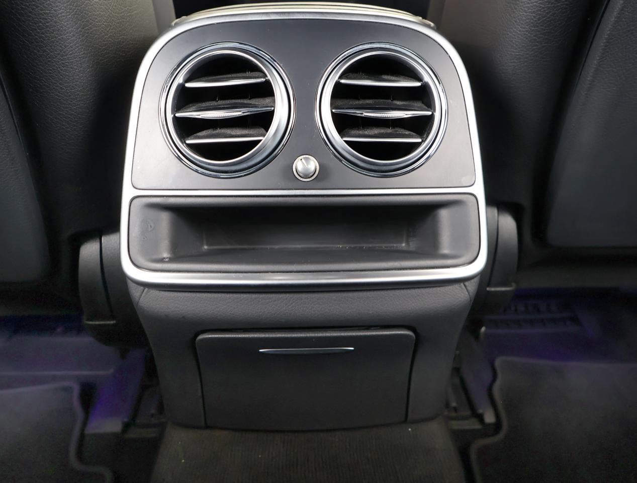 Mercedes-Benz S-Class S550 2015
