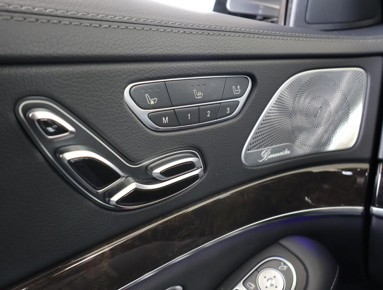 Mercedes-Benz S-Class S550 2015